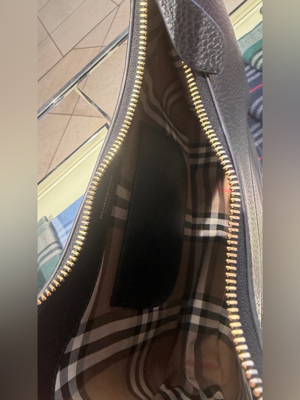 Burberry Black Pebbled Leather with Check Shoulder/hobo bag New - Picture 8 of 9